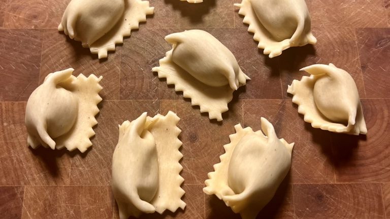 Agnolotti with mushroom filling