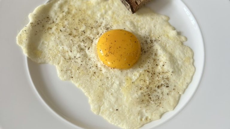 Sunny side up eggs