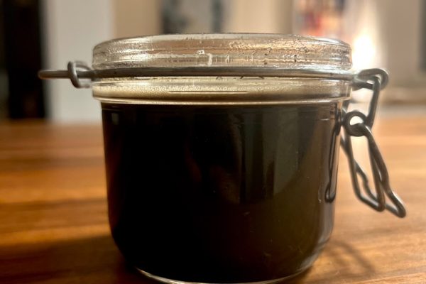 Black garlic oil