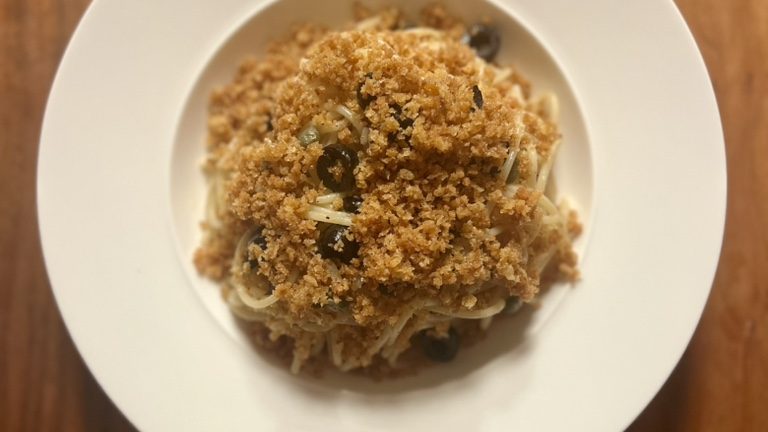 Pasta con la mollica