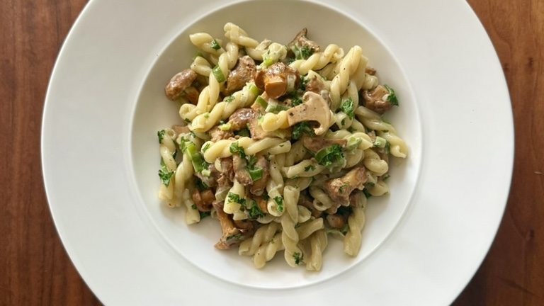 Pasta with chanterelles