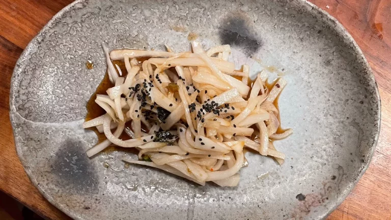 Japanese radish salad