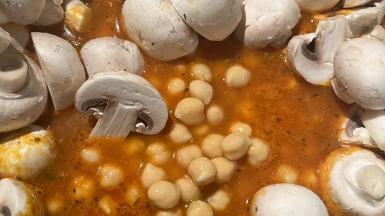 Dhingri Chole