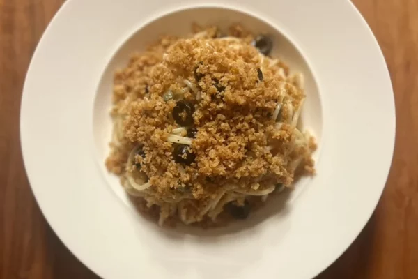 Pasta con la mollica