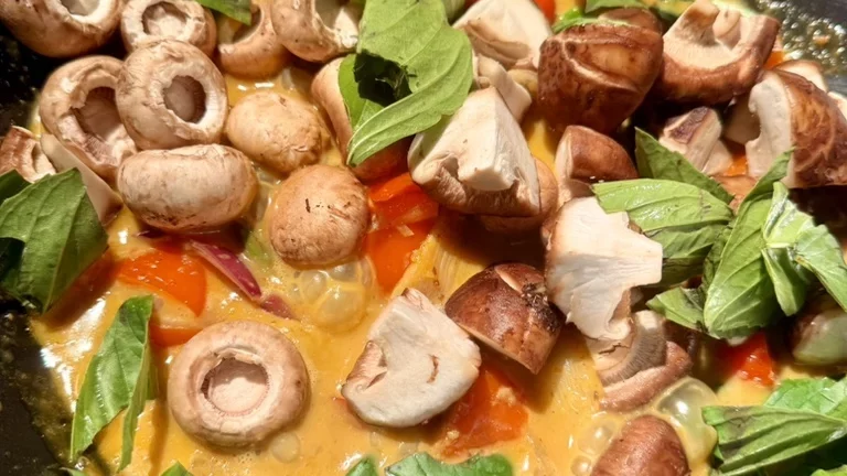 Veganes gelbes Thai Curry