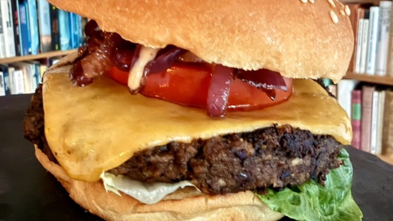 Grillfester veganer Burger